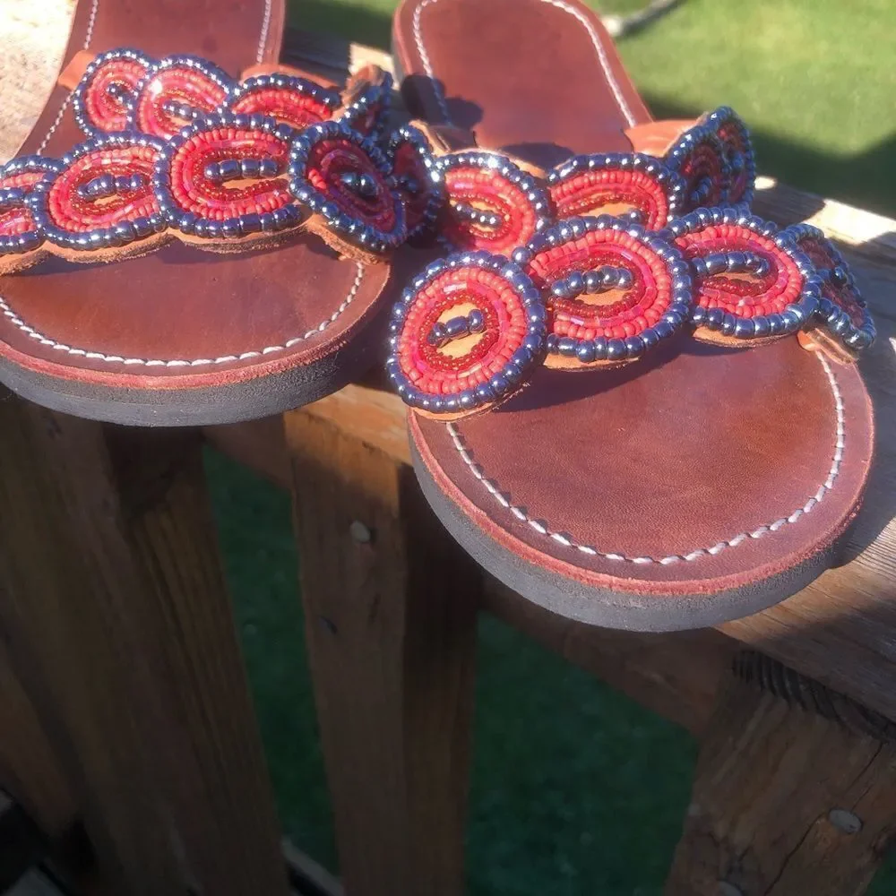NWOT Debbsie Beads handmade Kenyan beaded leather sandals, size 40, size 9 - Picture 3 of 8